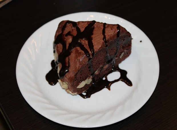 Chocolate Cake (eggless)