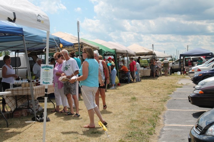 Long Sault Farmers Market Grows Again by Reg Coffey – June 24, 2012