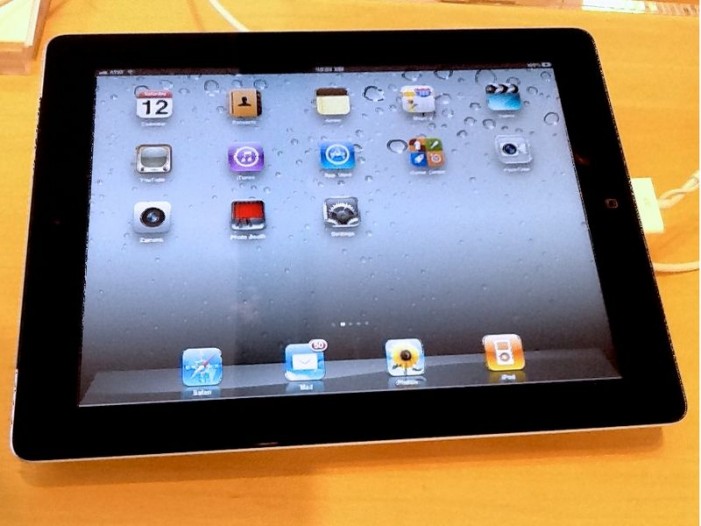 Cornwall Ontario Community Hospital (CCH) Using iPads For Better Outcomes & Registry Network